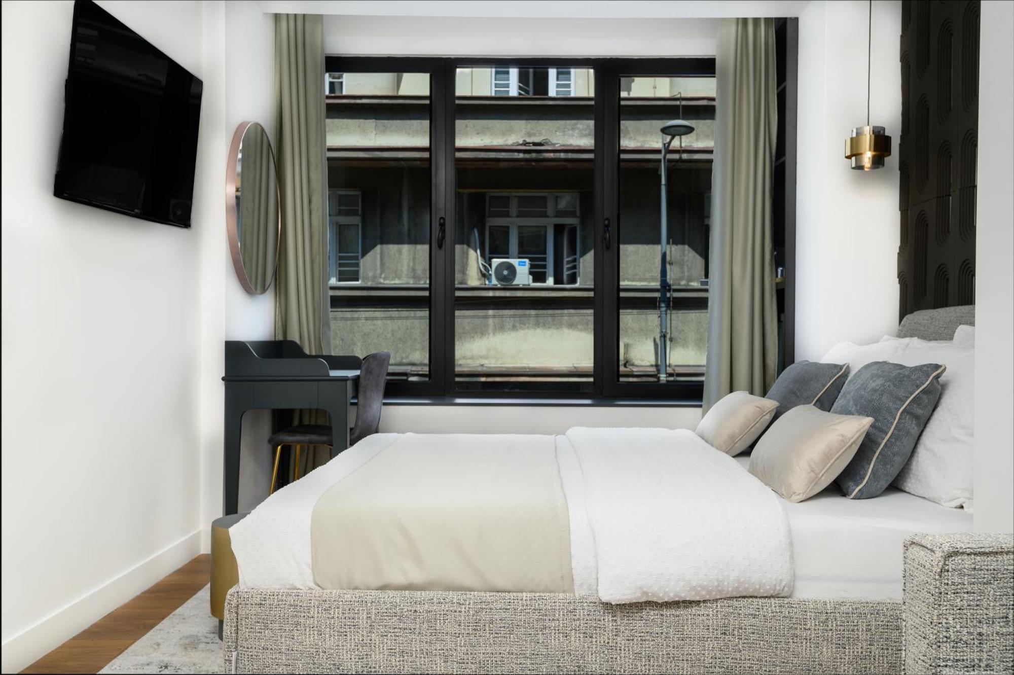 Urban Downtown Luxury Rooms And Suites Белград Экстерьер фото